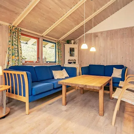 Casa de Férias Three-bedroom Holiday In 5