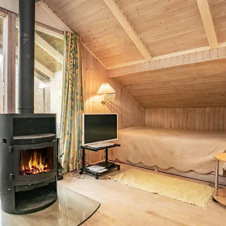 Three-bedroom Holiday In 5 Casa de Férias Nordenbro Vesteregn